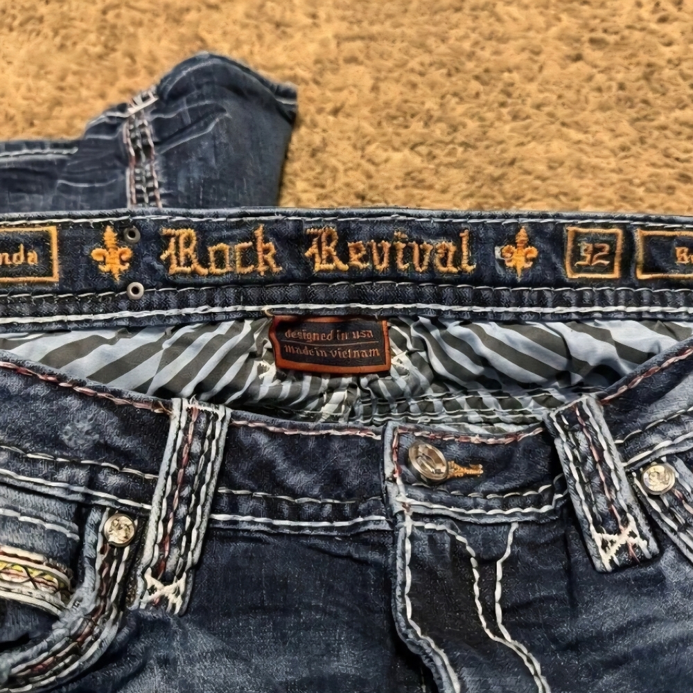 Rock Revival Jeans - Picture 12 of 16